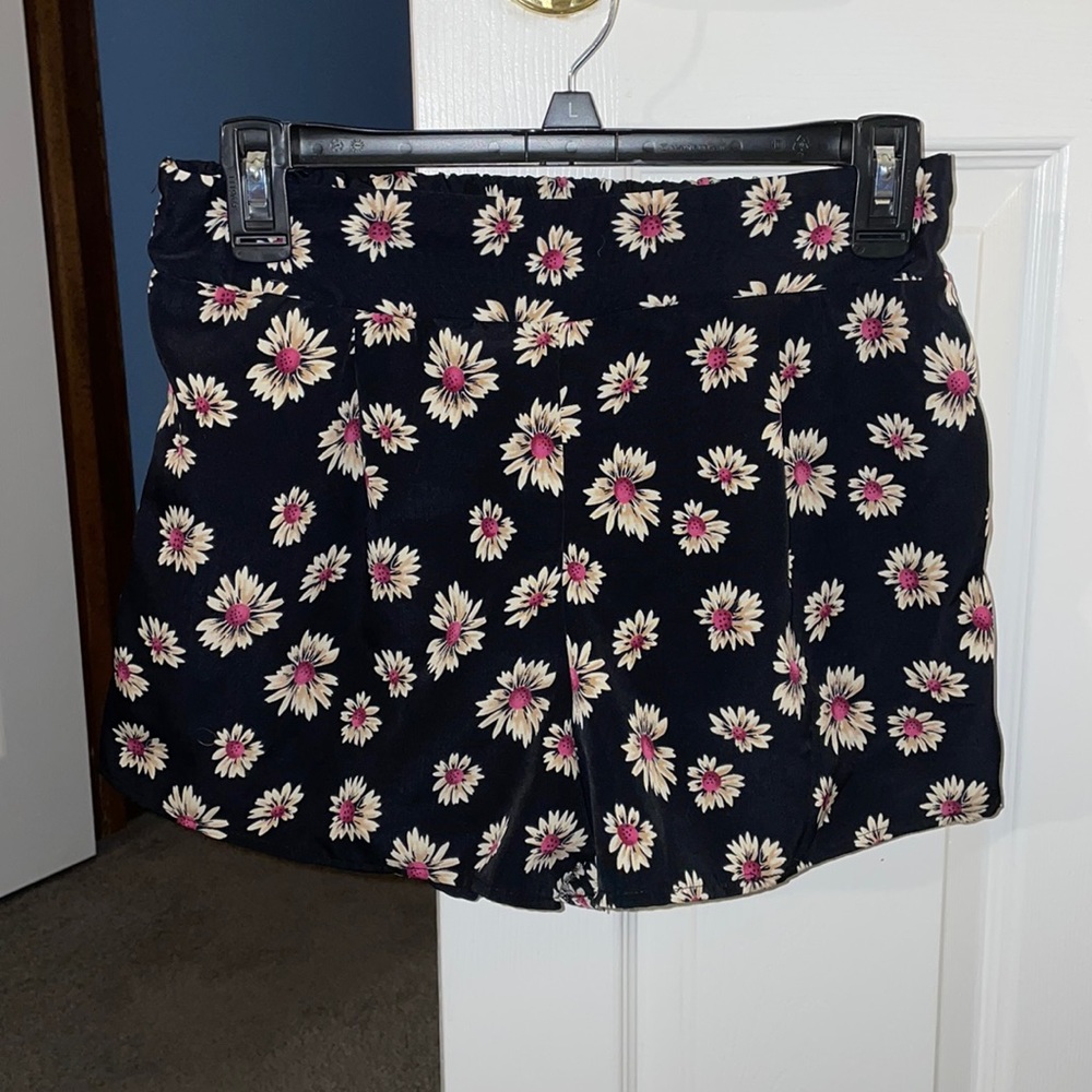 Black shorts with flowers